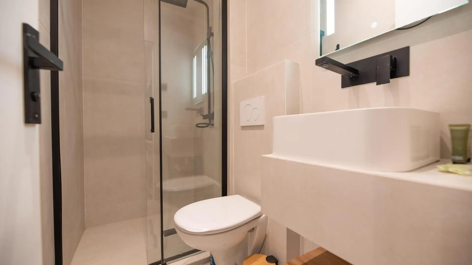 Cosy Flat / Tour Eiffel Area Apartment Paris France